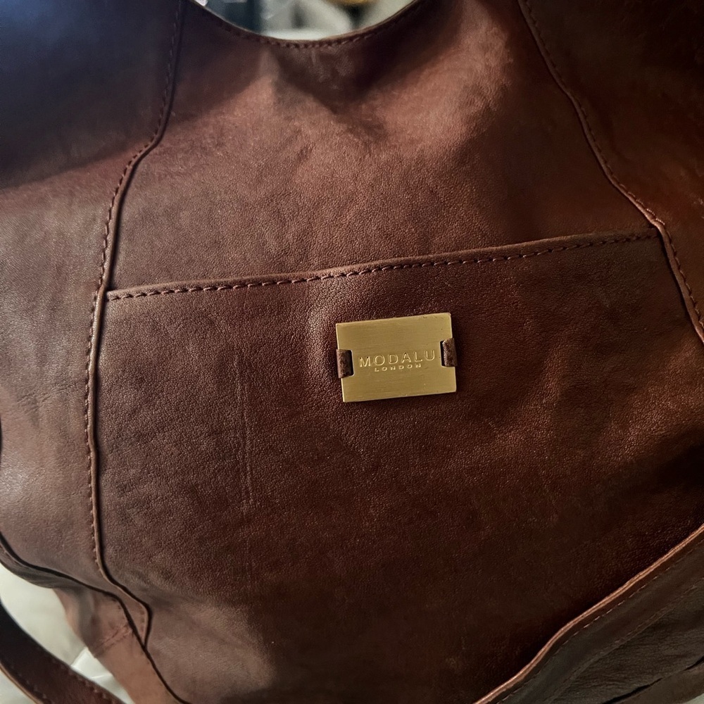 Modalu London Brown Leather Shoulder Bag with Braided Detail - Picture 13 of 15